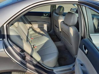 Hyundai Sonata SONATA V6 AUTO