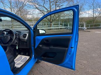 Peugeot 108 ACTIVE 5-Door