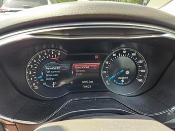 Ford Mondeo TITANIUM 5-Door