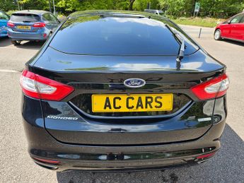 Ford Mondeo TITANIUM 5-Door