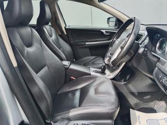 Volvo XC60 2.4 D5 SE Lux Nav Geartronic AWD Euro 5 5dr