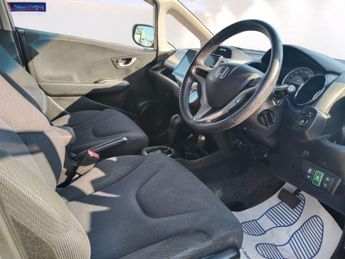 Honda Jazz /Fit  Hybrid Automatic