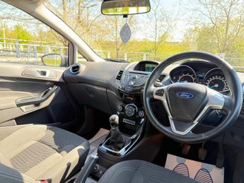 Ford Fiesta ZETEC 5-Door