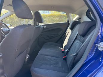 Ford Fiesta ZETEC 5-Door