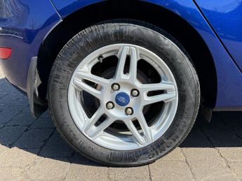 Ford Fiesta ZETEC 5-Door