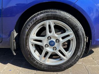 Ford Fiesta ZETEC 5-Door