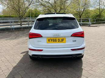 Audi Q5 TFSI QUATTRO S LINE PLUS 5-Door