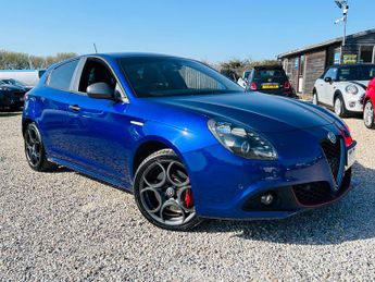 Alfa Romeo Giulietta 2.0 JTDM-2 Speciale Hatchback 5dr Diesel Manual Euro 6 (s/s) (15