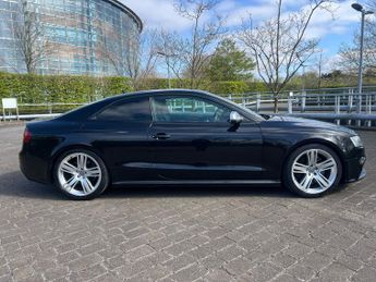 Audi RS5 RS5 FSI QUATTRO 2-Door