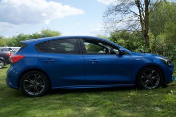 Ford Focus 1.5 EcoBlue ST-Line Hatchback 5dr Diesel Auto Euro 6 (s/s) (120 