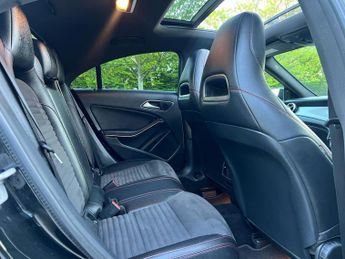 Mercedes-Benz CLA Class CLA 220 D AMG LINE 4-Door