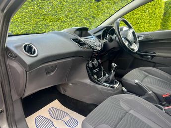 Ford Fiesta ZETEC 5-Door