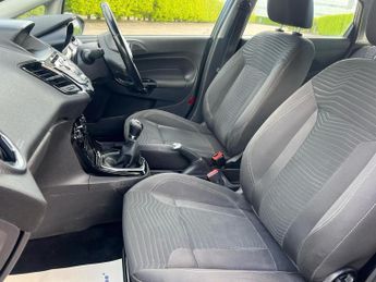 Ford Fiesta ZETEC 5-Door