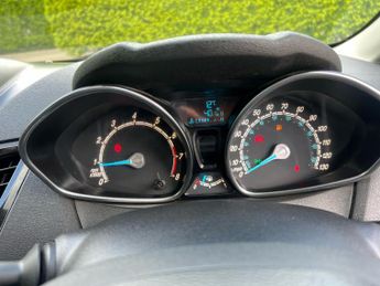 Ford Fiesta ZETEC 5-Door