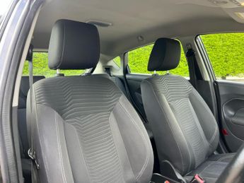 Ford Fiesta ZETEC 5-Door
