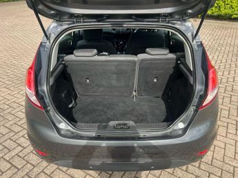 Ford Fiesta ZETEC 5-Door