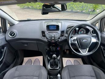 Ford Fiesta ZETEC 5-Door
