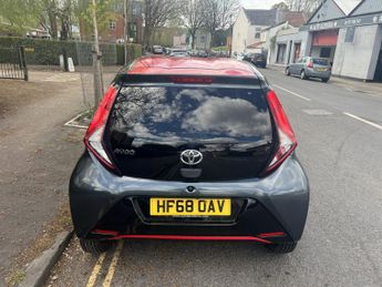 Toyota Aygo 1.0 VVT-i x-press Hatchback 5dr Petrol x-shift Euro 6 (71 ps)