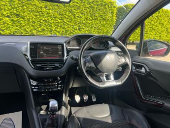 Peugeot 208 BLUE HDI S/S GT LINE 5-Door