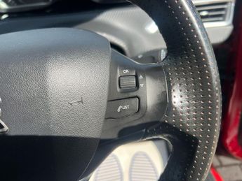 Peugeot 208 BLUE HDI S/S GT LINE 5-Door