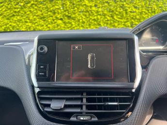 Peugeot 208 BLUE HDI S/S GT LINE 5-Door