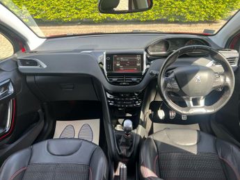 Peugeot 208 BLUE HDI S/S GT LINE 5-Door