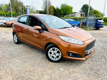 Ford Fiesta 1.6 TDCi ECOnetic Zetec Hatchback 5dr Diesel Manual Euro 5 (s/s)