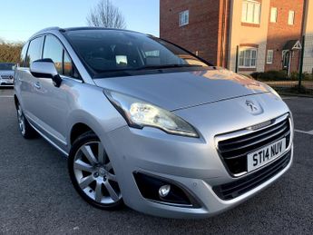 Peugeot 5008 E-HDI ALLURE 5-Door