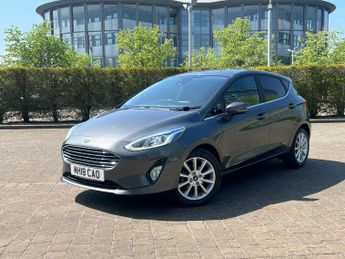 Ford Fiesta TITANIUM 5-Door