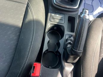 Ford Fiesta TITANIUM 5-Door