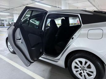 Toyota Prius 1.5 Saloon 4dr Petrol Hybrid CVT (120 g/km, 70 bhp)