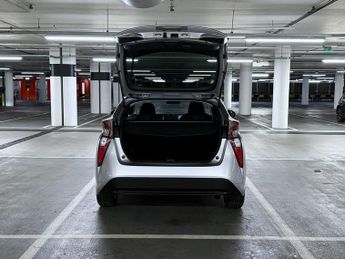 Toyota Prius 1.5 Saloon 4dr Petrol Hybrid CVT (120 g/km, 70 bhp)