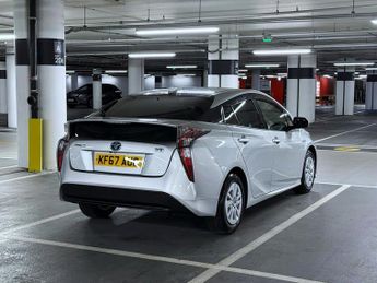 Toyota Prius 1.5 Saloon 4dr Petrol Hybrid CVT (120 g/km, 70 bhp)