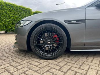 Jaguar XE GTDI R-SPORT 4-Door