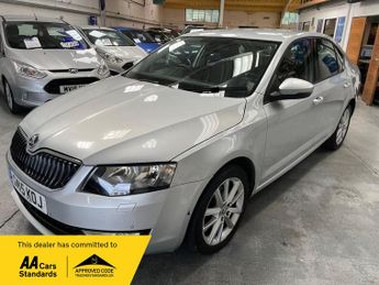 Skoda Octavia 2.0 TDI Elegance Hatchback 5dr Diesel Manual Euro 5 (s/s) (150 p