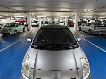 Toyota Yaris 1.3 Zinc Hatchback 3dr Petrol Multimode (136 g/km, 85 bhp)
