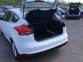 Ford Focus 1.0T EcoBoost Titanium Hatchback 5dr Petrol Manual Euro 6 (s/s) 