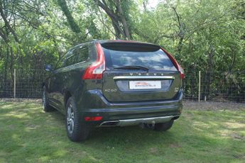 Volvo XC60 2.4 D4 SE Nav SUV 5dr Diesel Geartronic AWD Euro 5 (181 ps)