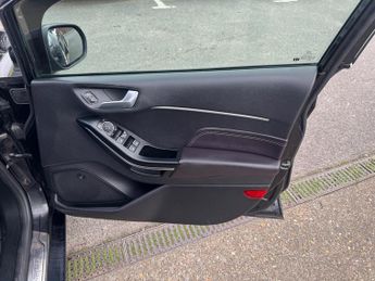Ford Fiesta 1.0T EcoBoost GPF Vignale Hatchback 5dr Petrol Auto Euro 6 (s/s)