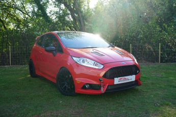 Ford Fiesta 1.6T EcoBoost ST-3 Hatchback 3dr Petrol Manual Euro 6 (182 ps)