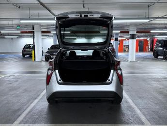Toyota Prius 1.5 Saloon 4dr Petrol Hybrid CVT (120 g/km, 70 bhp)