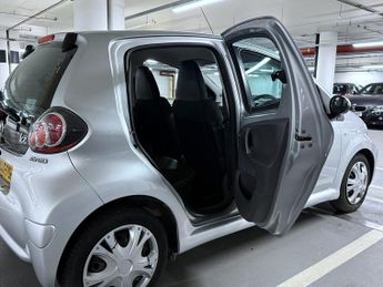 Toyota Aygo 1.0 VVT-i Ice Hatchback 5dr Petrol MultiMode Euro 5 (67 ps)