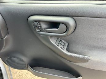 Vauxhall Corsa 1.4i 16V Comfort 3dr Auto