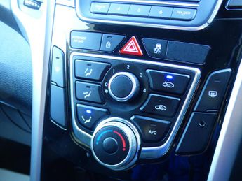 Hyundai i30 CRDI SE BLUE DRIVE 5-Door