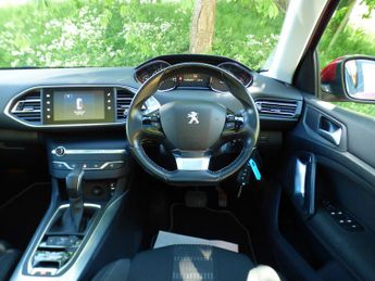 Peugeot 308 PURETECH S/S ALLURE 5-Door