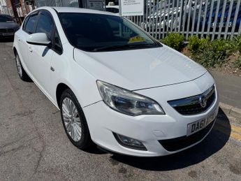 Vauxhall Astra 1.4 16v Excite Hatchback 5dr Petrol Manual Euro 5 (100 ps)