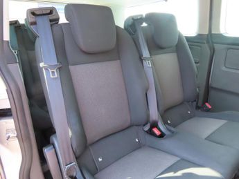 Ford Tourneo Custom 320 2.0 ECOBLUE 130 9 SEAT AUTO NEW WET BELT AIR CON CRUISE F+R 