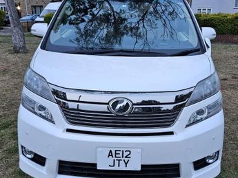Toyota Vellfire 8 SEATER- 2.4L Petrol-Ulez/Caz pass-Free 18months gold warranty 