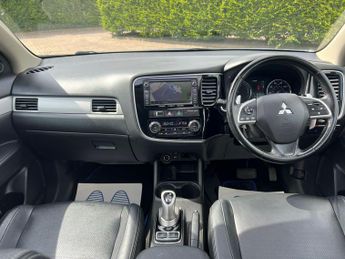 Mitsubishi Outlander PHEV GX 4HS 5-Door