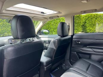 Mitsubishi Outlander PHEV GX 4HS 5-Door